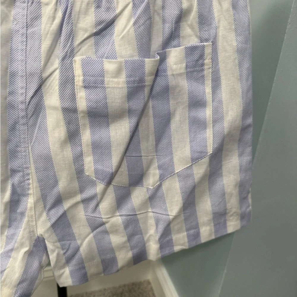 Jolie & Joy Blue striped shorts Tie Waist Pull on Large Women Juniors FLAW